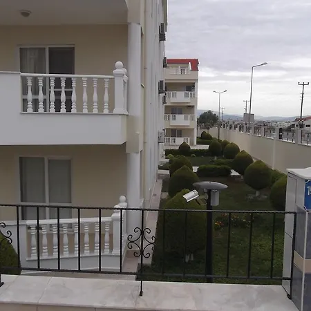 Duplex Penthouse In Apartment *